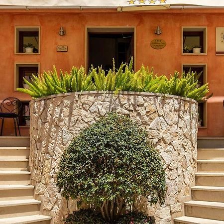 Hotel Il Barocco Ragusa Bagian luar foto