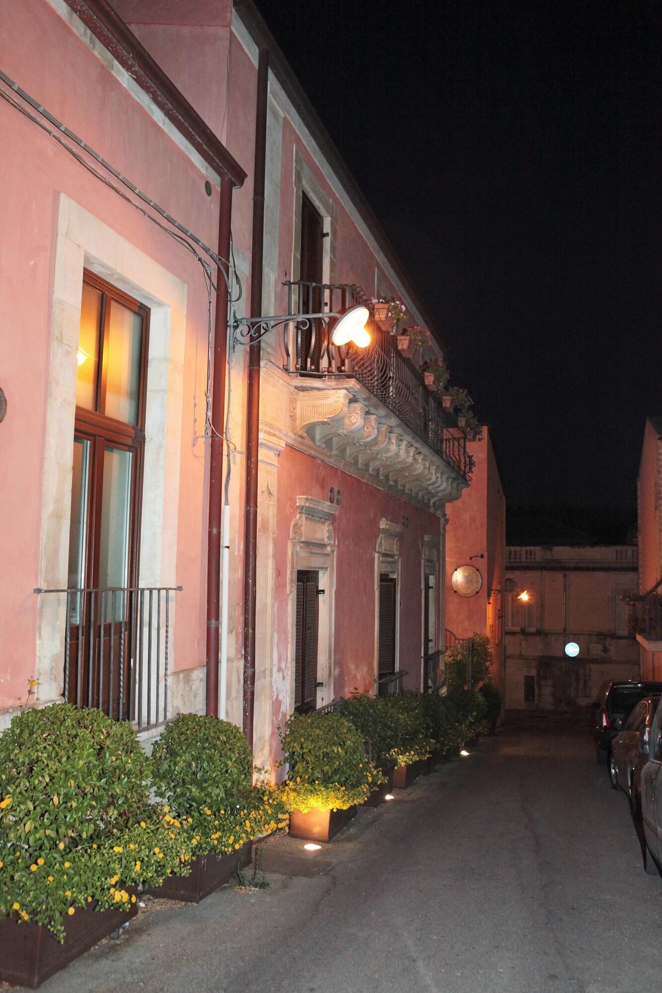 Hotel Il Barocco Ragusa Bagian luar foto